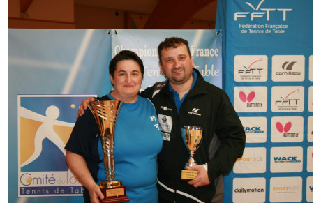 Championnats de France Vétérans à Gien : Sylvie et Doru 5 médailles 2 en or 1 en argent et 2 en bronze